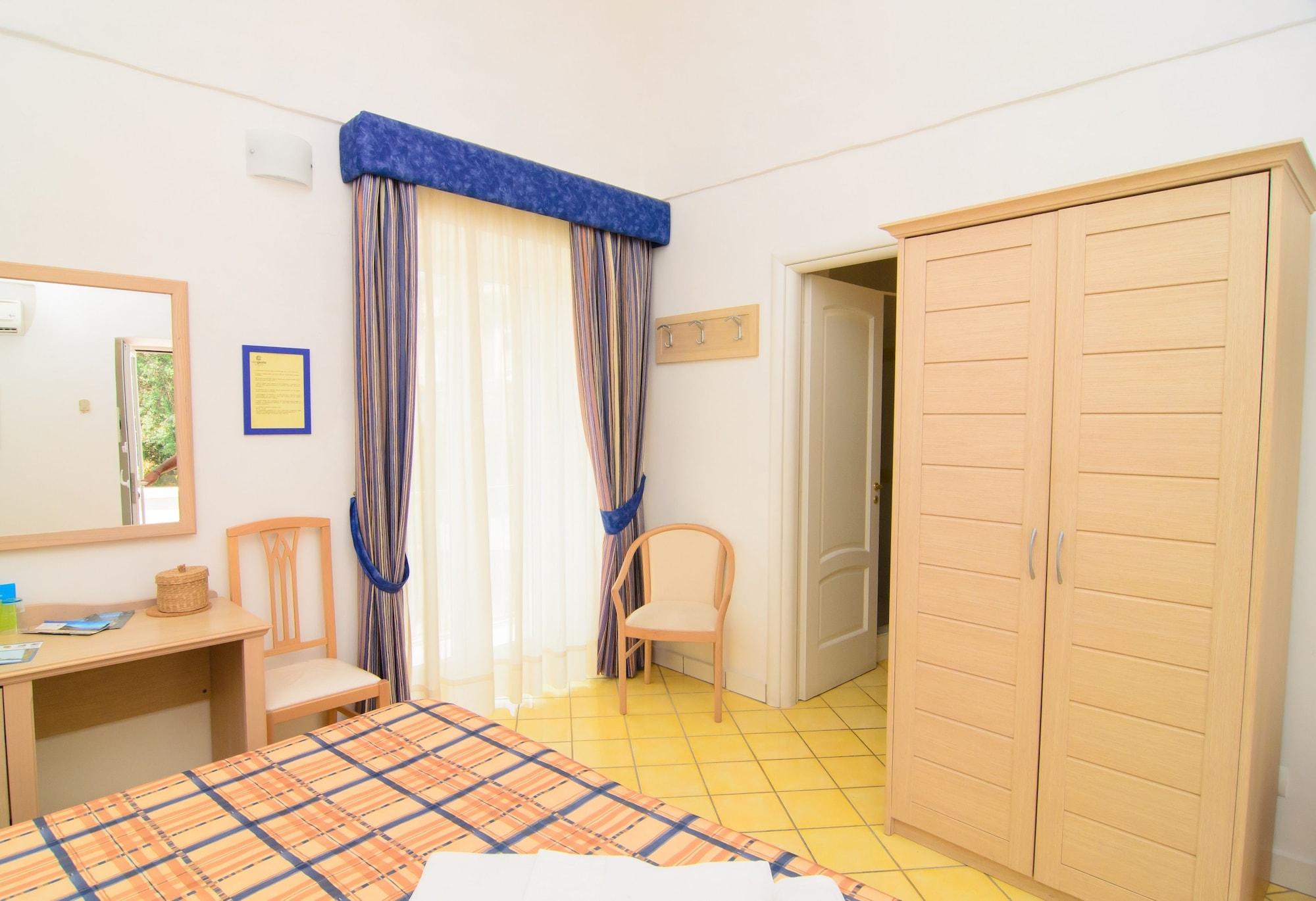 Albergo Villa Giusto Barano dʼIschia Esterno foto