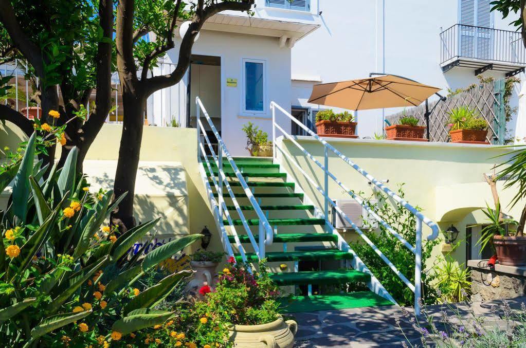 Albergo Villa Giusto Barano dʼIschia Esterno foto